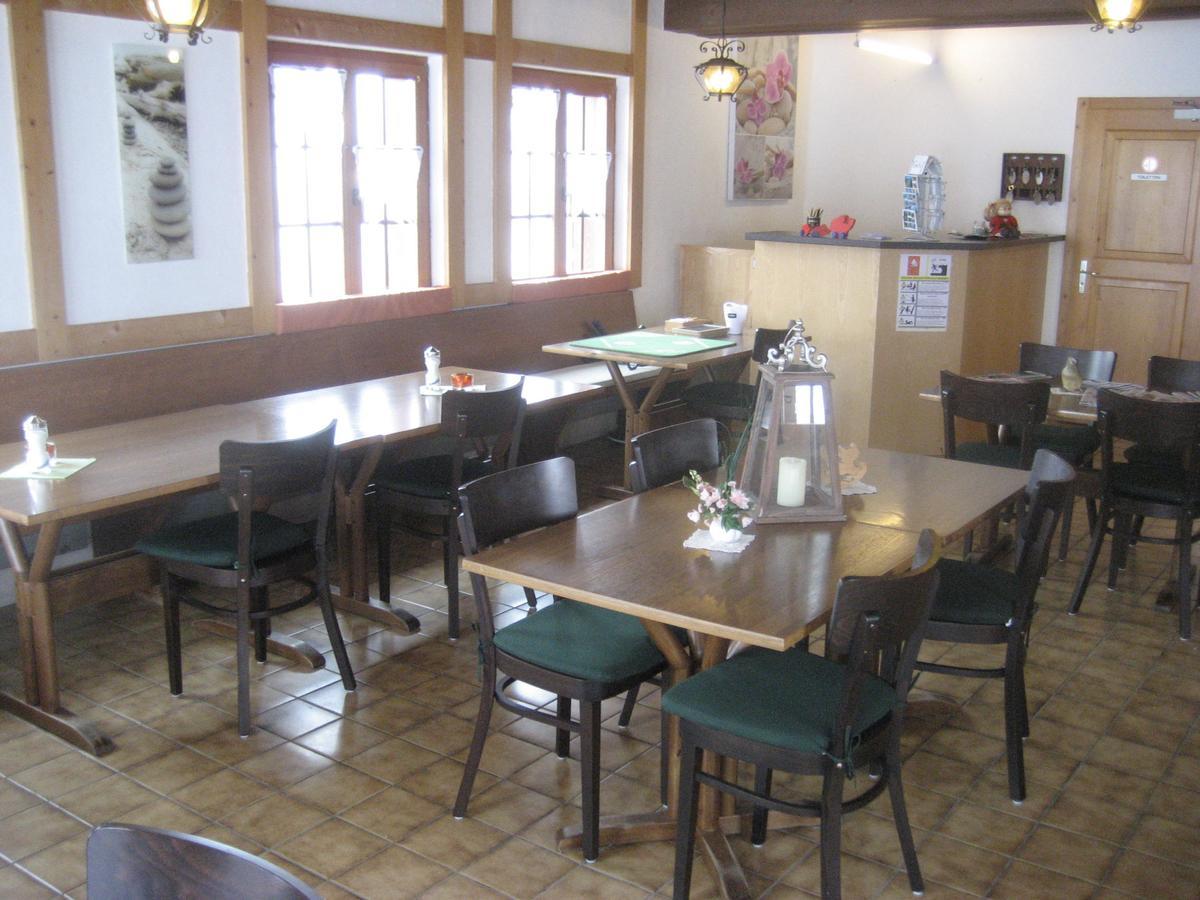 B&B Pension Laerch Obergesteln Buitenkant foto